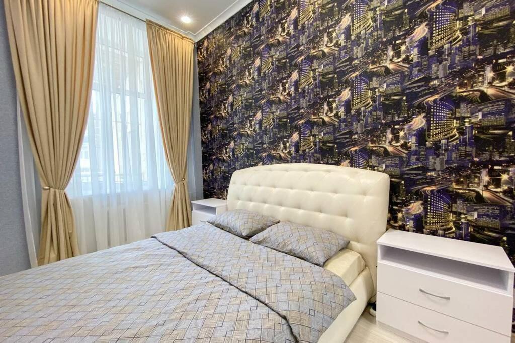 Comfortable Luxury Apartment With 3 Rooms. Center Heart Of Kiev ภายนอก รูปภาพ