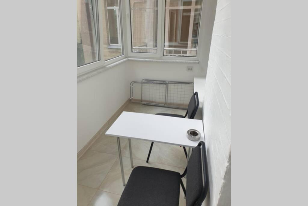 Comfortable Luxury Apartment With 3 Rooms. Center Heart Of Kiev ภายนอก รูปภาพ